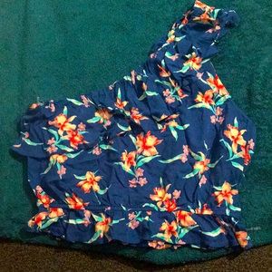 American Eagle One Shoulder Top Size L